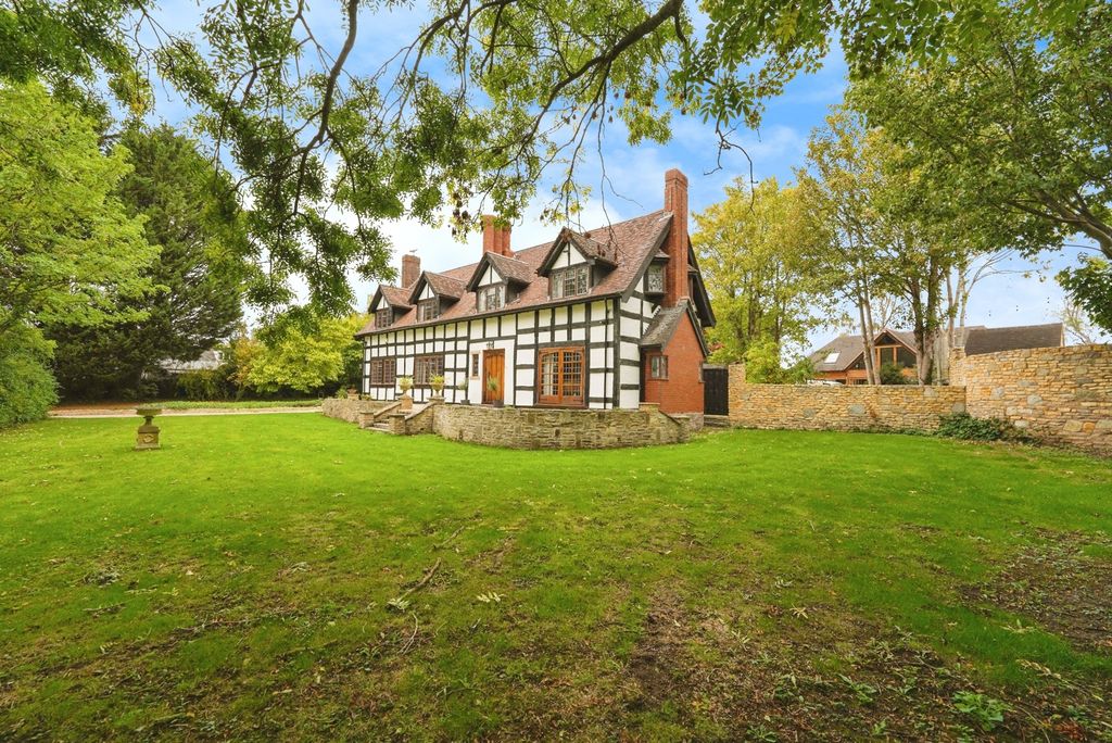 Property photo 1 of 26 Front External