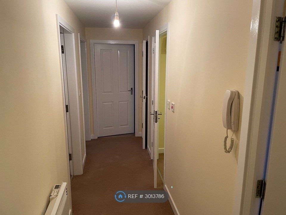Property photo 3 of 8 Private Hallway With Intercom And Built In Storage