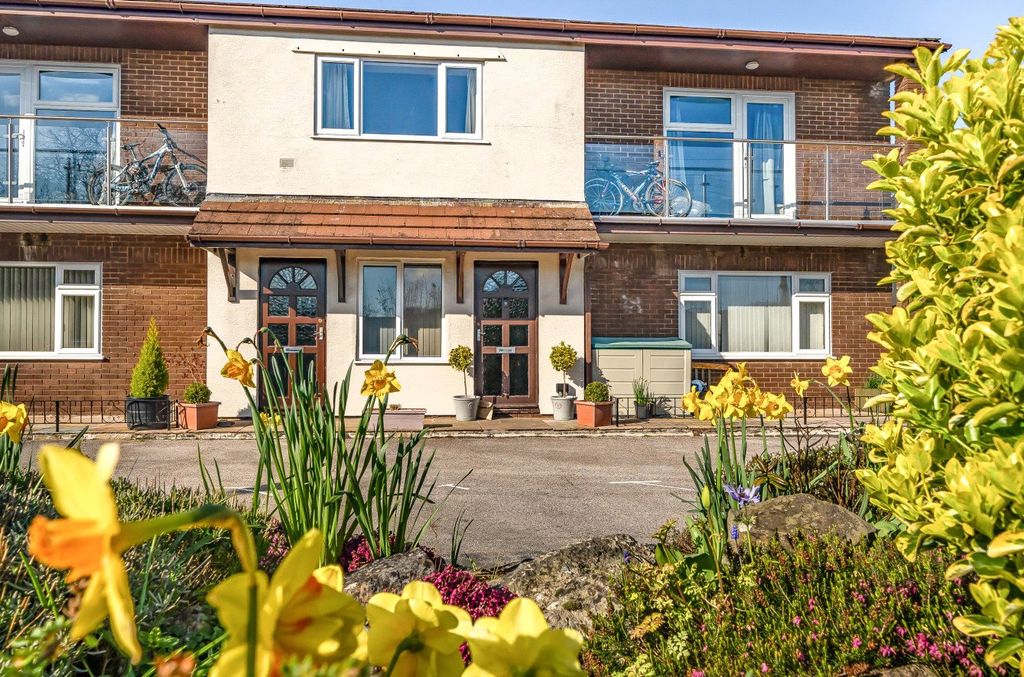 Property photo 1 of 10 Cummings Court