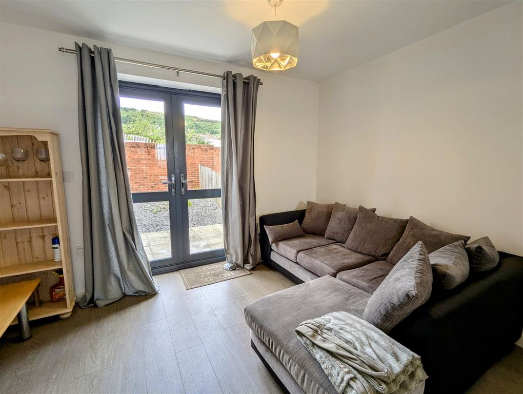 Property photo 2 of 16 L02 Lounge.Jpg