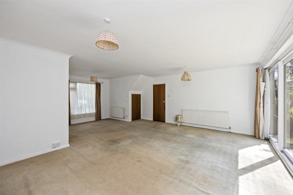 Property photo 3 of 22