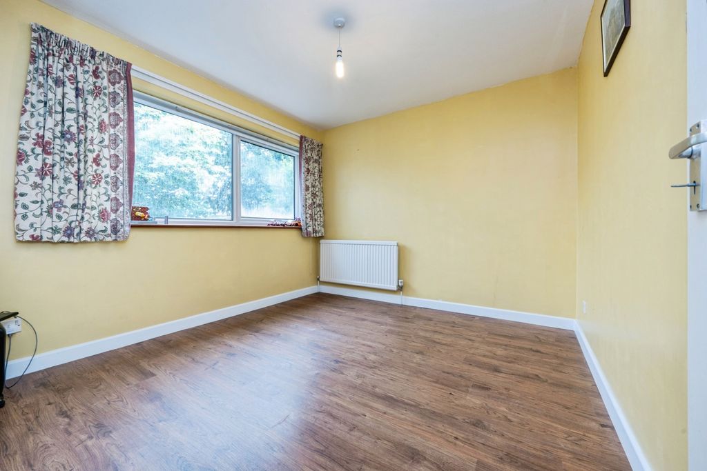 Property photo 2 of 19 Dining Room