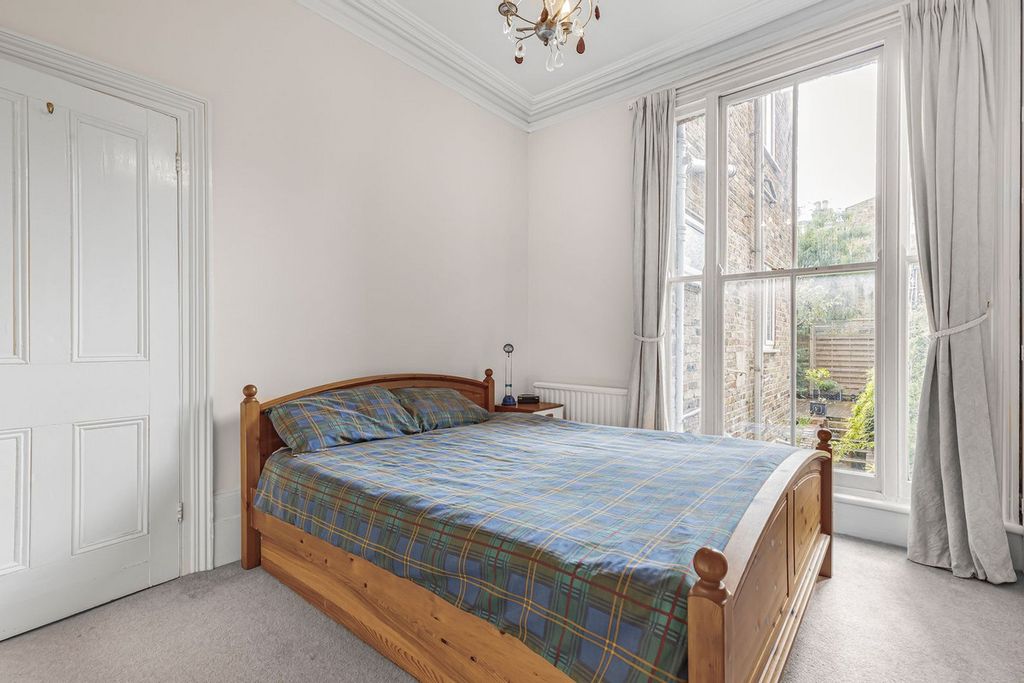 Property photo 3 of 8