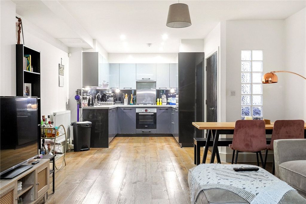 Property photo 1 of 16 Picture No. 25