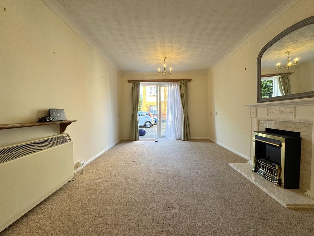 Property photo 2 of 10