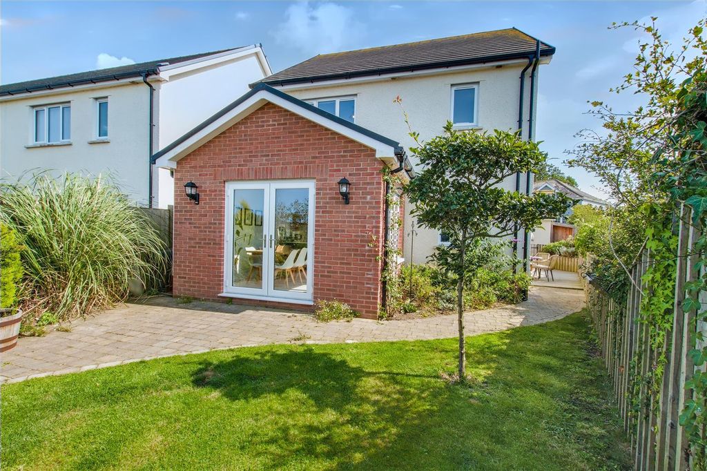 Property photo 1 of 46 Rear View