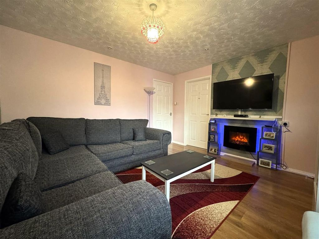 Property photo 3 of 16 Ygemaeliiuql72M7B1Ox7Q.Jpg