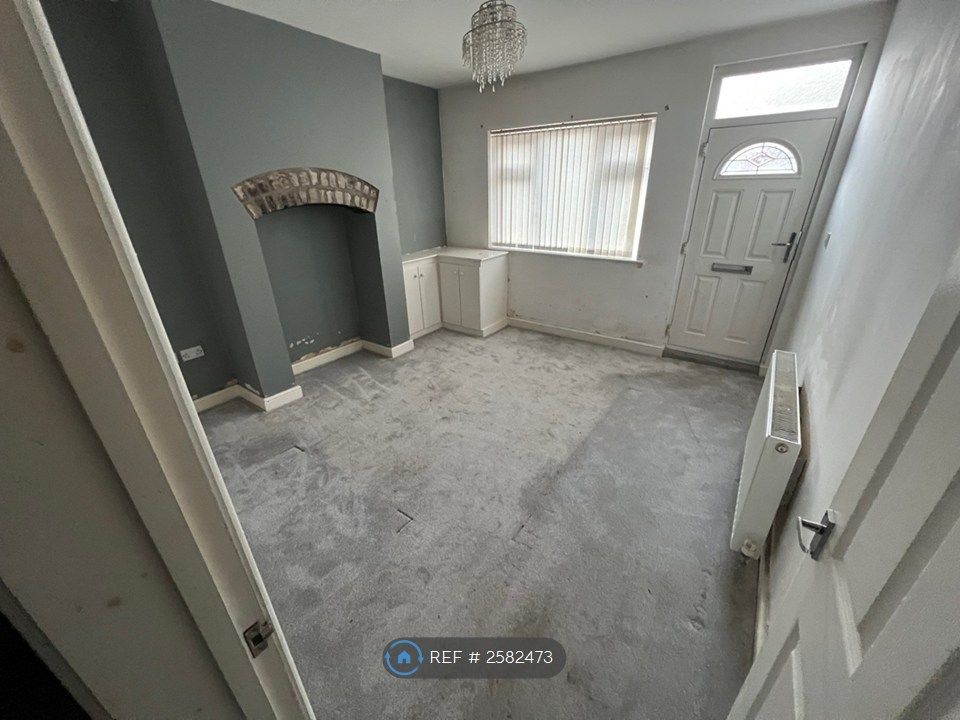 Property photo 2 of 9 Living Room