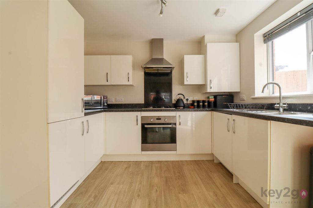 Property photo 3 of 21 Img_5445.Jpg