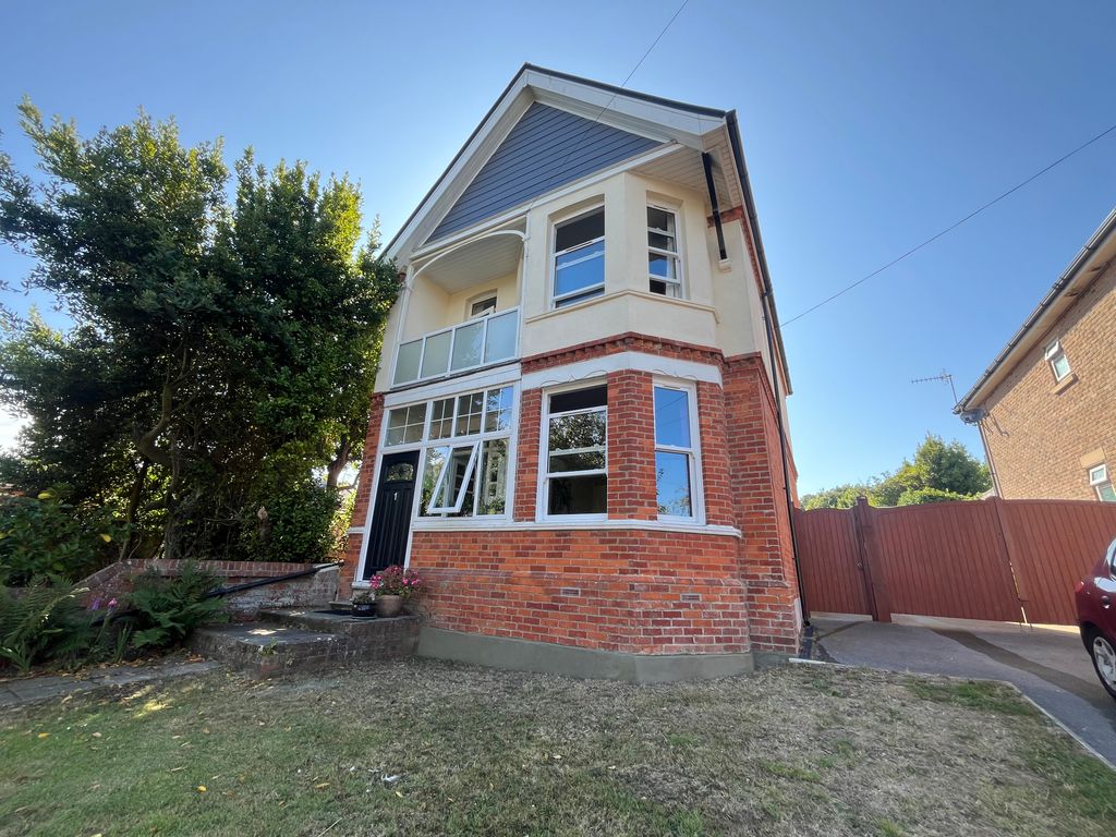 Property photo 1 of 21