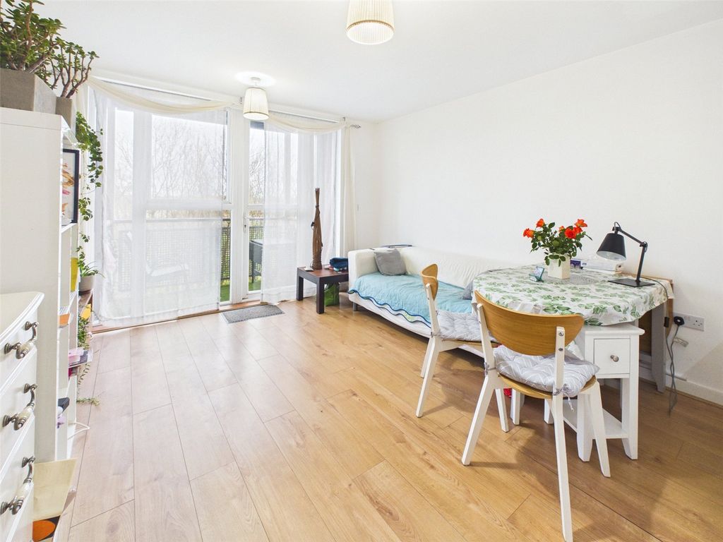 Property photo 2 of 12 Picture No. 09