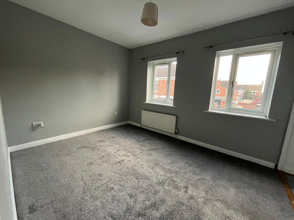 Property photo 3 of 10 Image