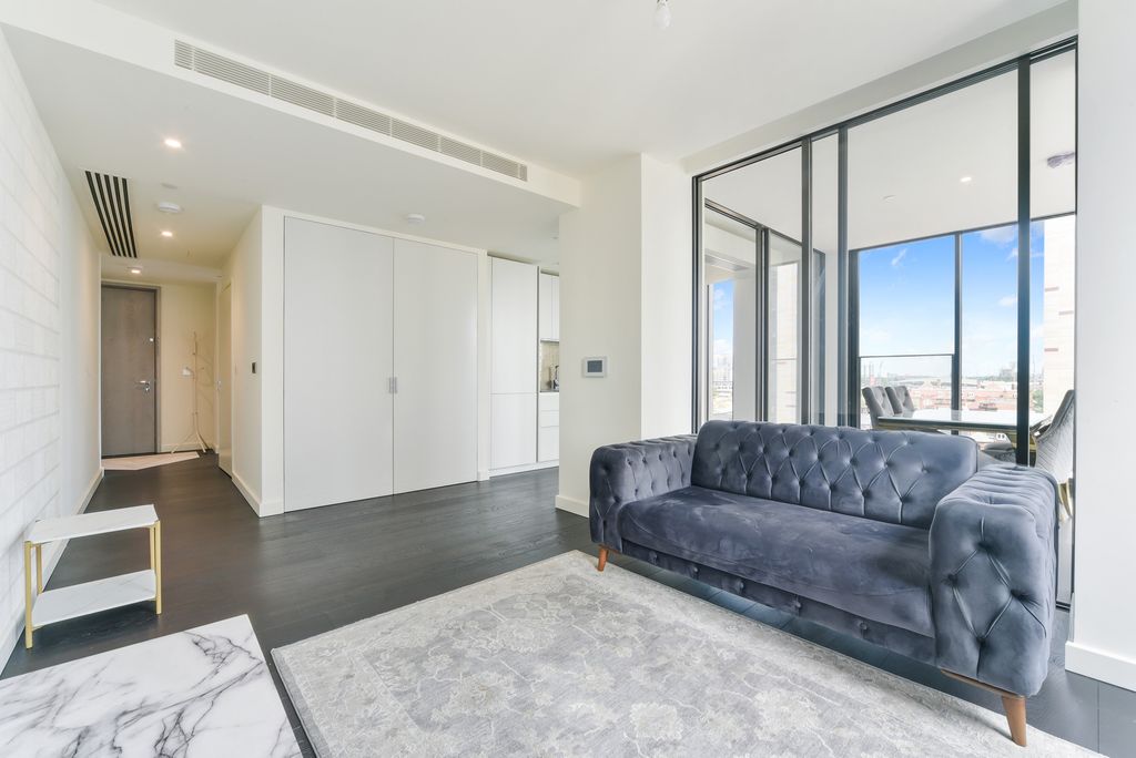 Property photo 1 of 25