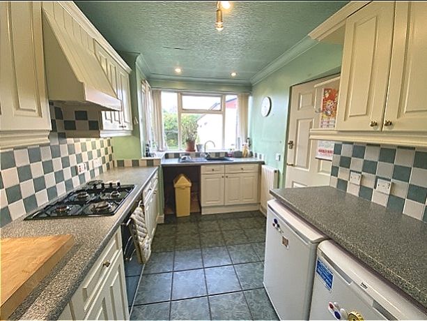 Property photo 2 of 14 Img_3501
