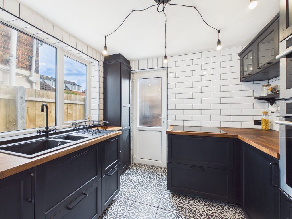 Property photo 2 of 9 4972356