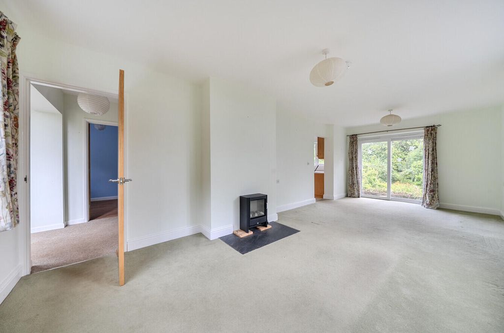 Property photo 2 of 17 Living Room