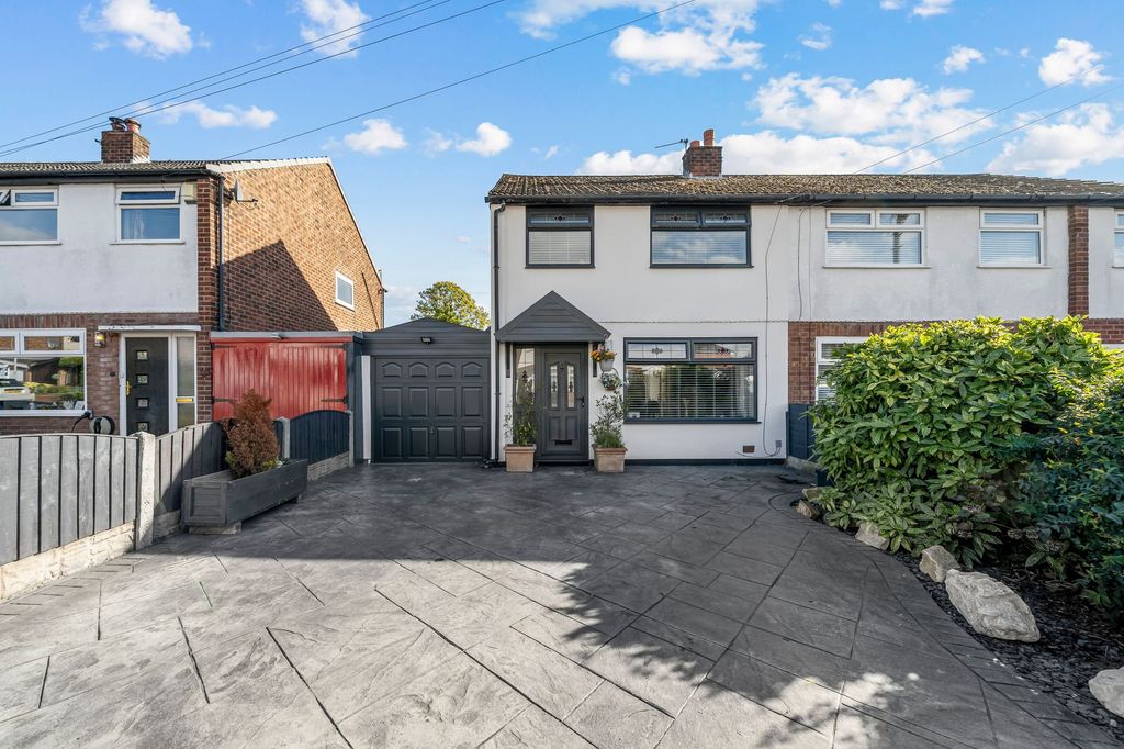 Property photo 1 of 22