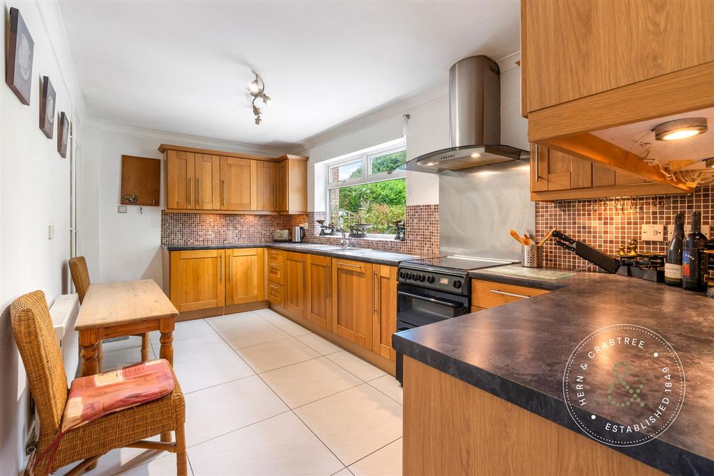 Property photo 2 of 38 Rhiw-R-Ddar-07.Jpg