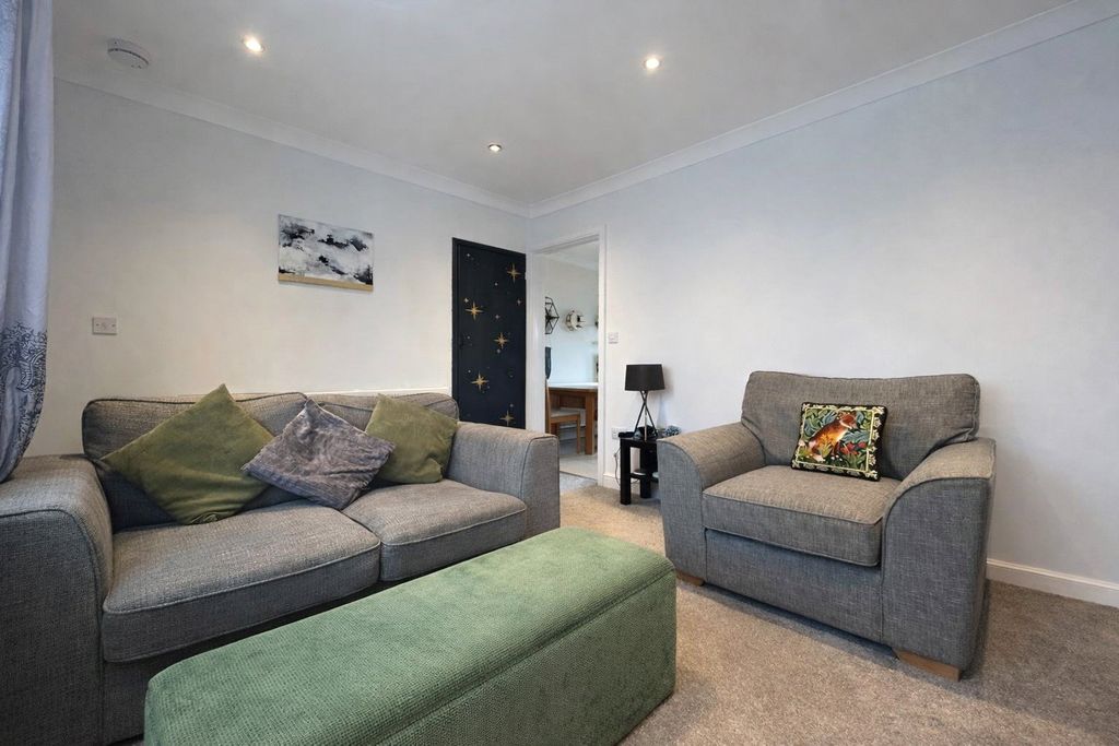 Property photo 3 of 14 Picture No. 25