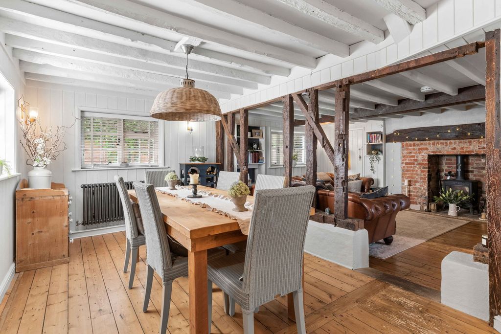 Property photo 2 of 56