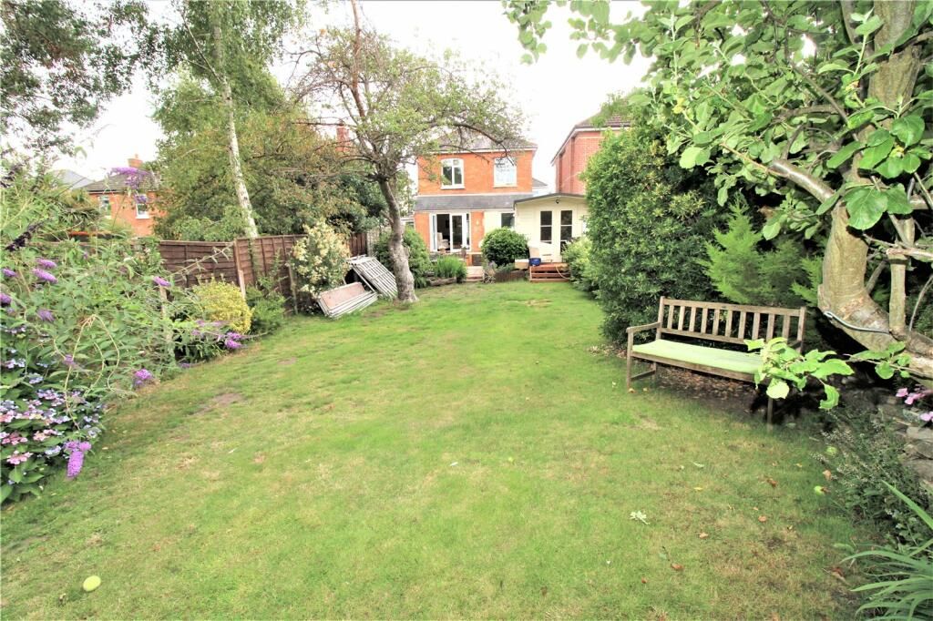 Property photo 1 of 12