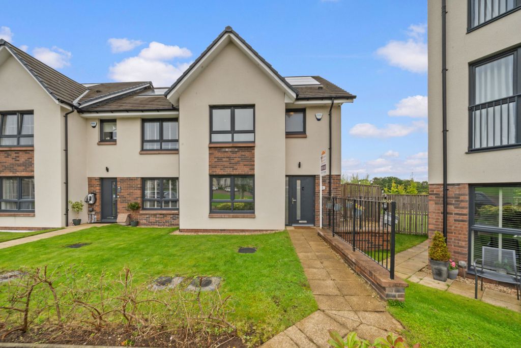 Property photo 1 of 34