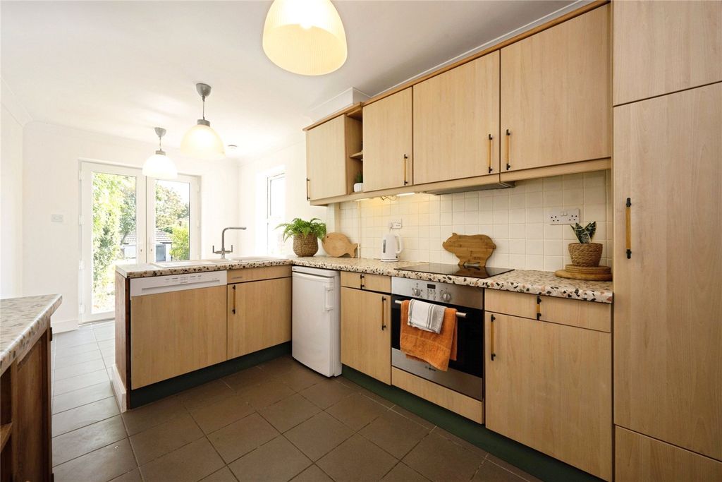 Property photo 3 of 24 Picture No. 26