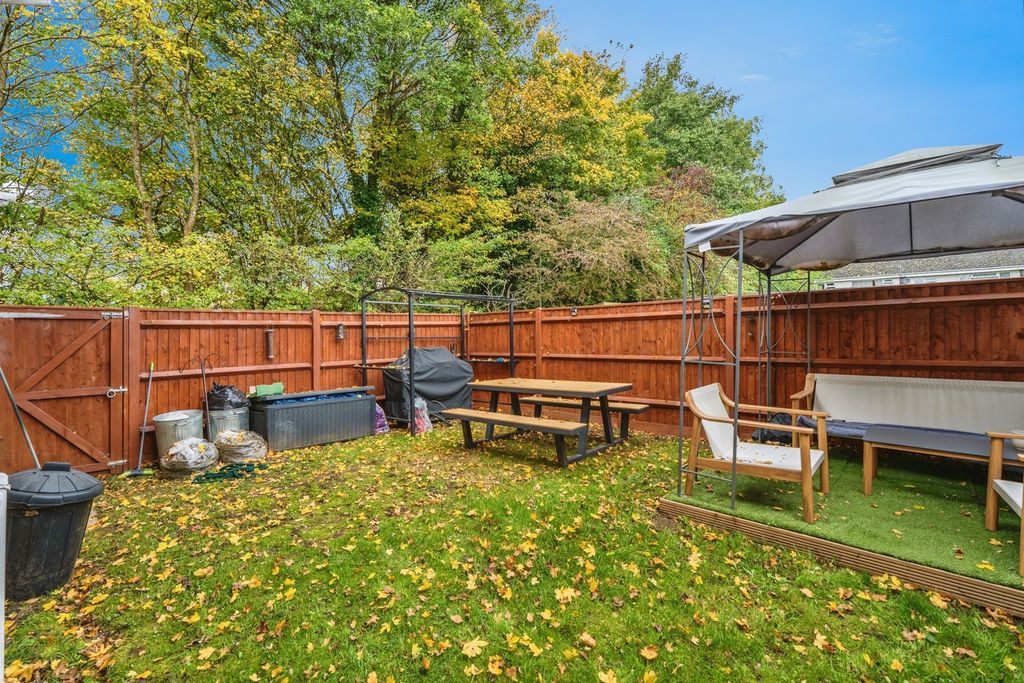 Property photo 3 of 17 Photo