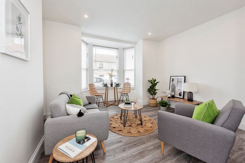 Property photo 3 of 10 Image