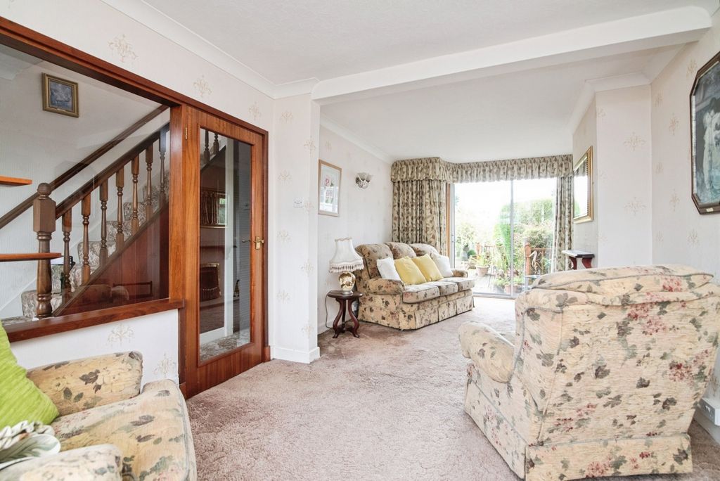 Property photo 3 of 19 Pbox-Img.Jpg
