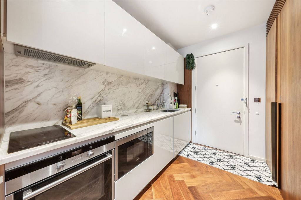 Property photo 2 of 9 Picture No. 04