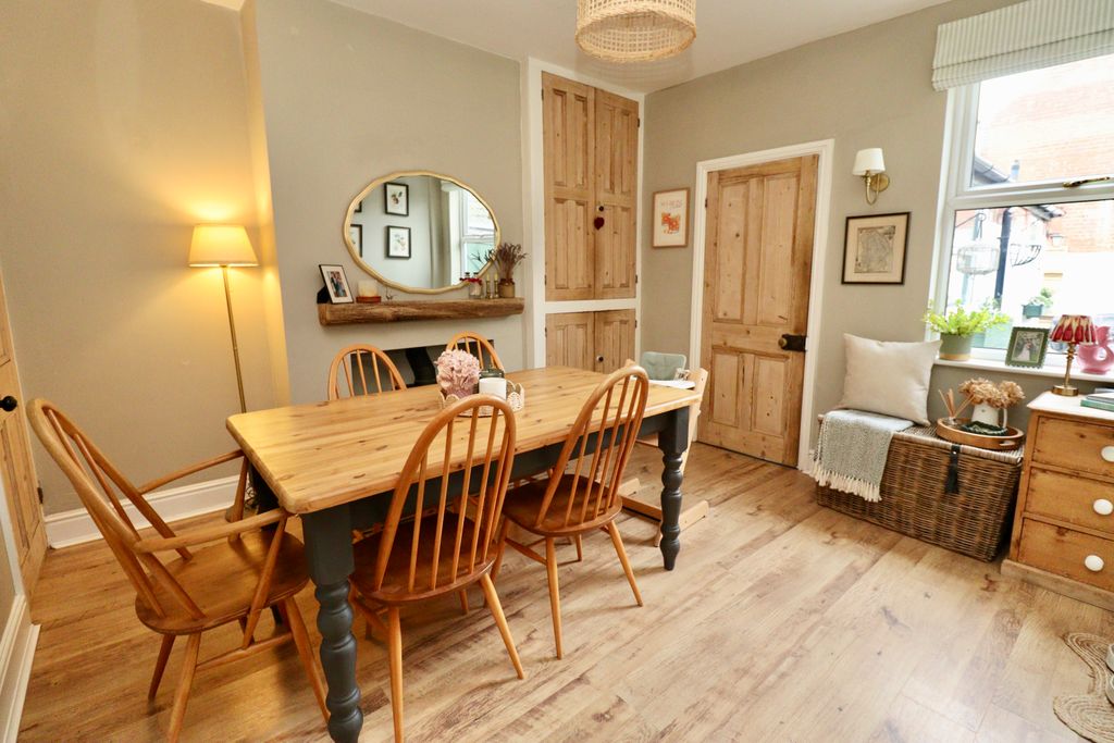 Property photo 3 of 17 Img_6442