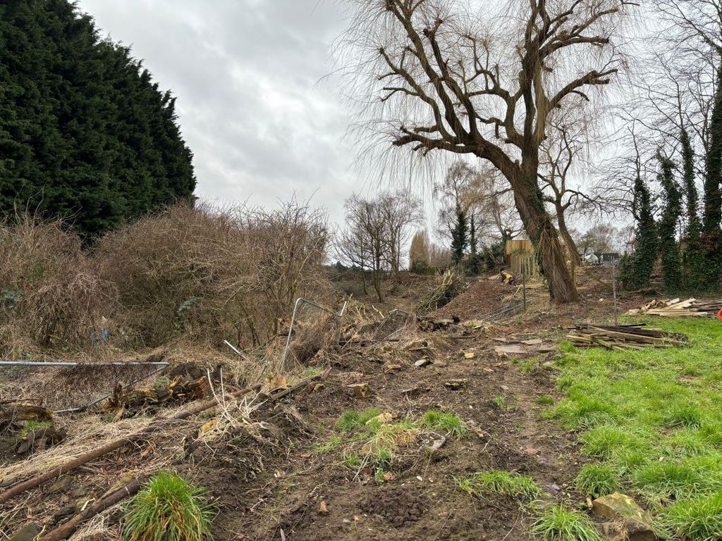 Property photo 1 of 5