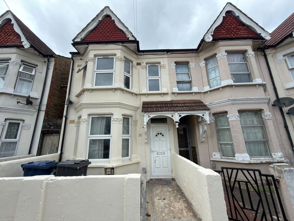 Property photo 1 of 19 Whatsapp Image 2026-09-19 At 12.35.55