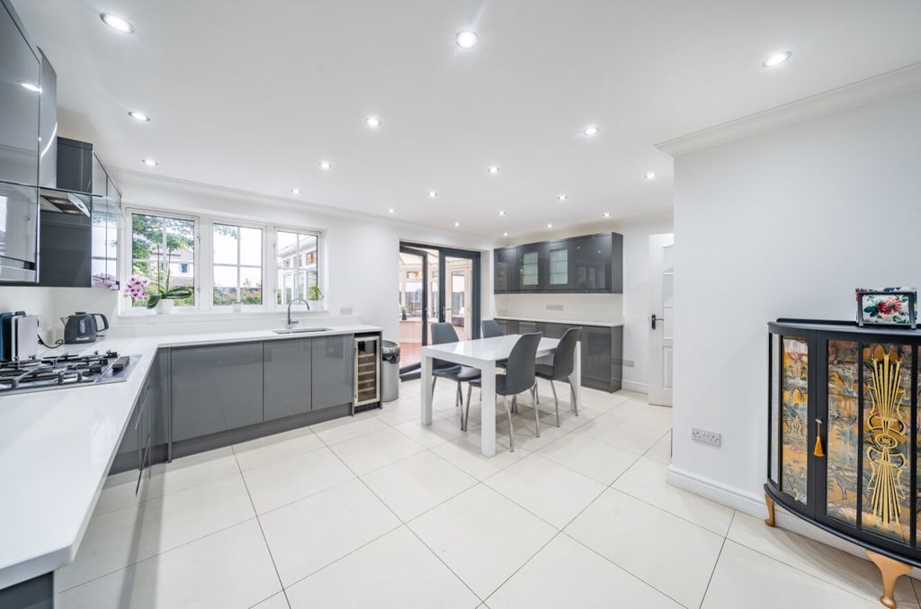 Property photo 2 of 26 1136621 (20)