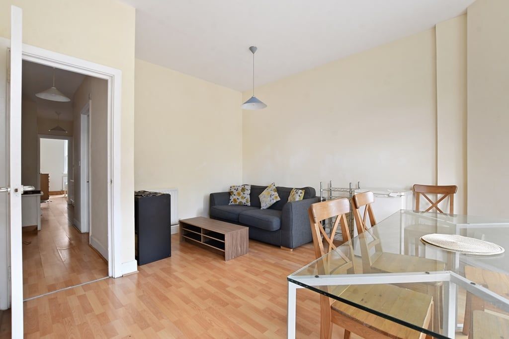 Property photo 3 of 12