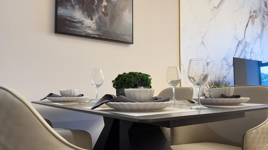 Property photo 2 of 9 Halcyon-Show-Dining.Png