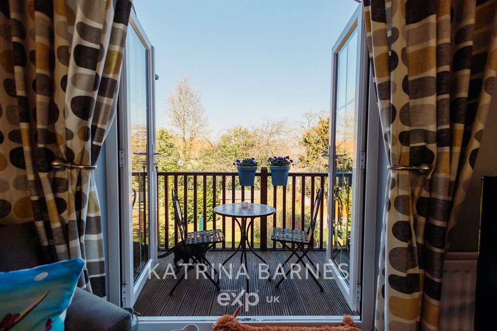 Property photo 3 of 22