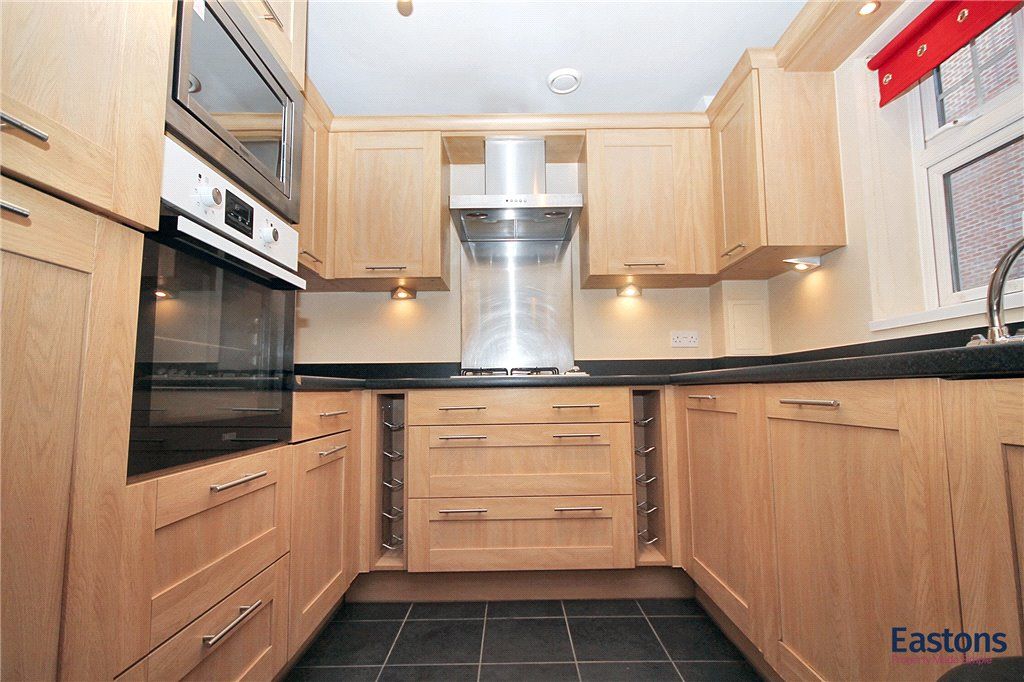 Property photo 3 of 23 Picture No. 12