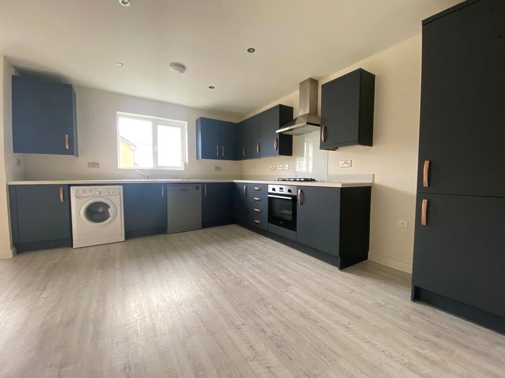 Property photo 2 of 13 Picture No. 50