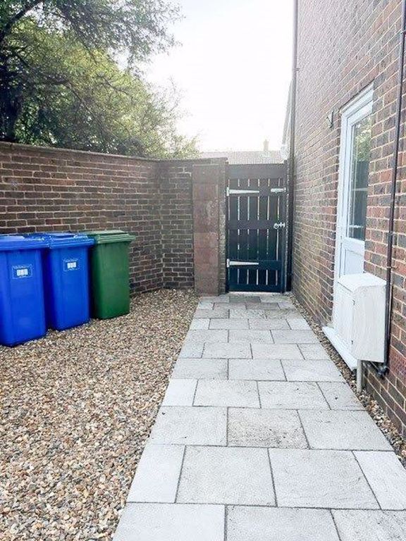 Property photo 3 of 29 Photo 2