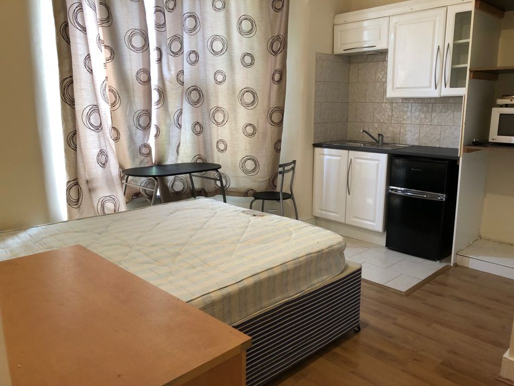 Property photo 1 of 4