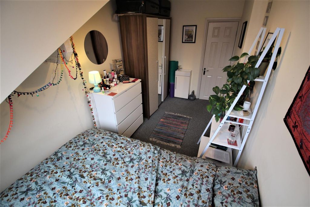 Property photo 2 of 8 Img_5532.Jpg