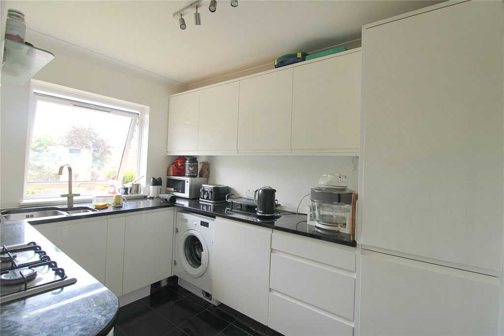 Property photo 3 of 8 Picture No. 05