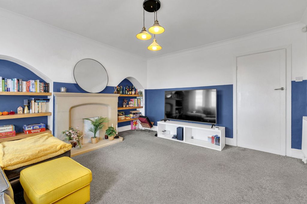 Property photo 3 of 21