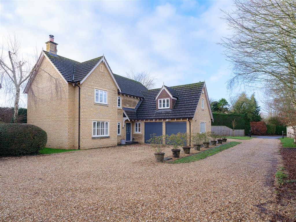 Property photo 1 of 33 36 Lime Trees-35.Jpg