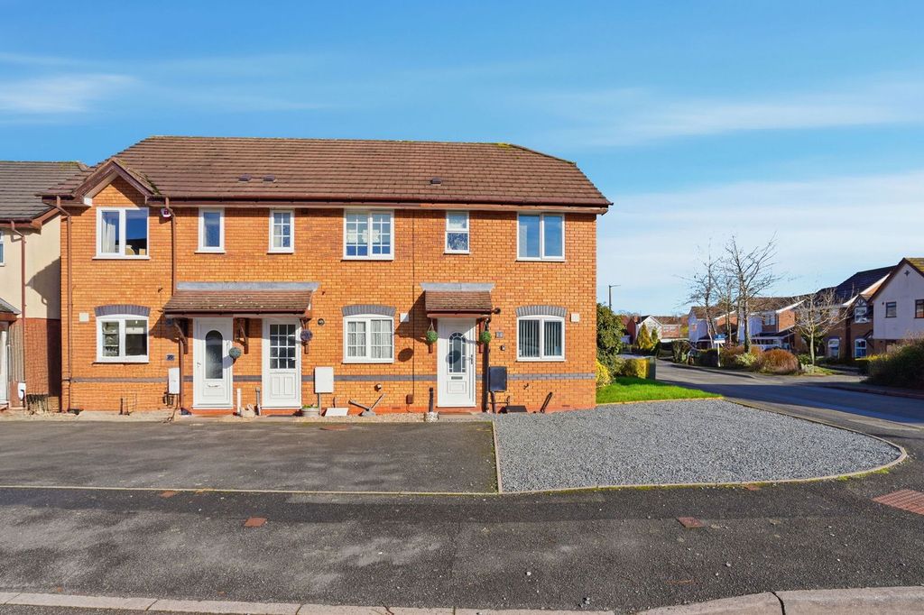 Property photo 2 of 26