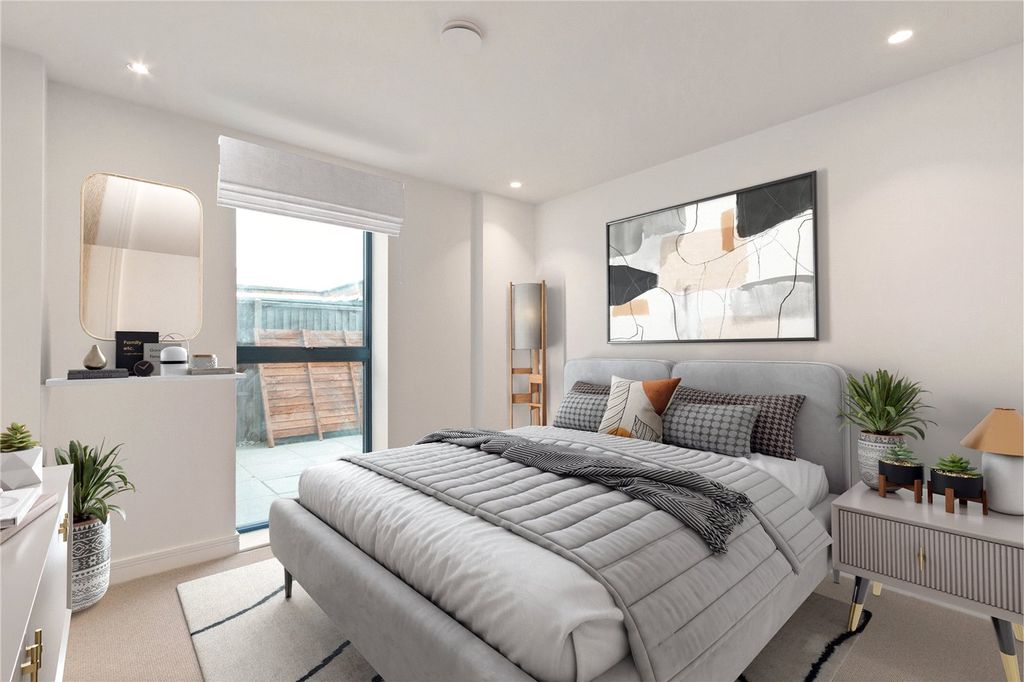 Property photo 2 of 13 Picture No. 16