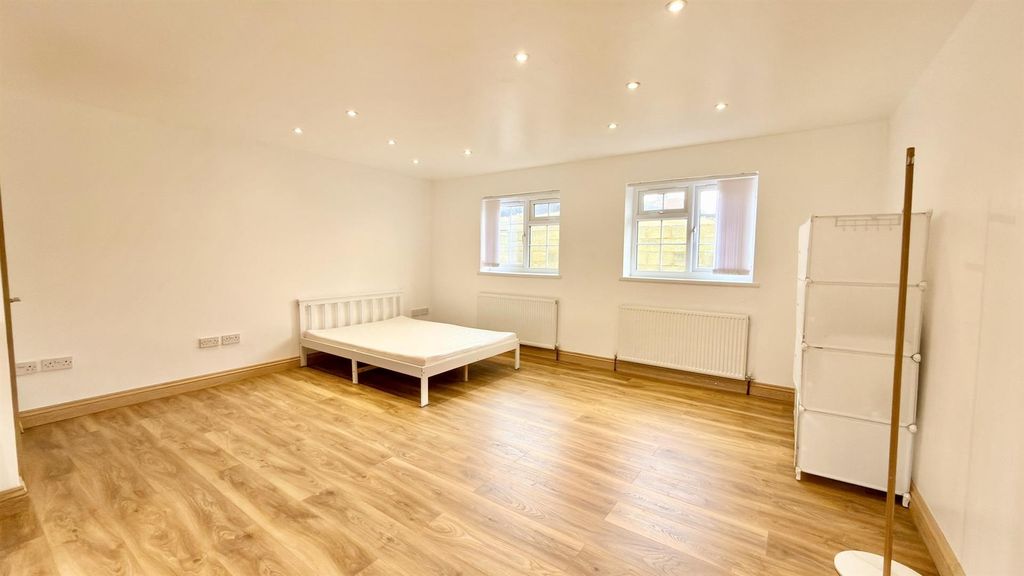 Property photo 3 of 7 Img_3147.Jpg