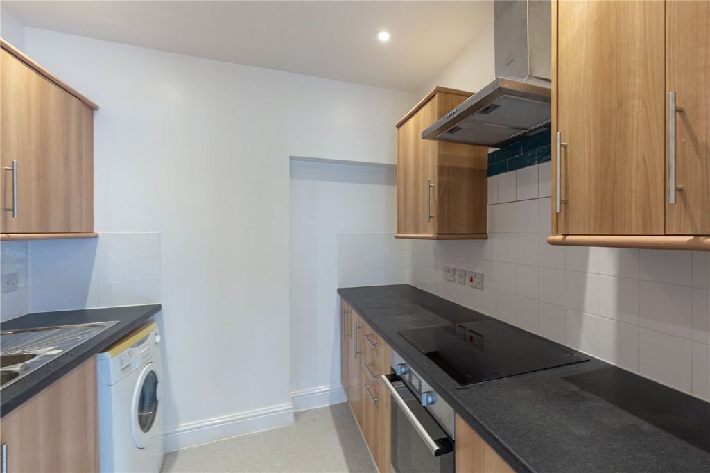 Property photo 3 of 9 Picture No. 21